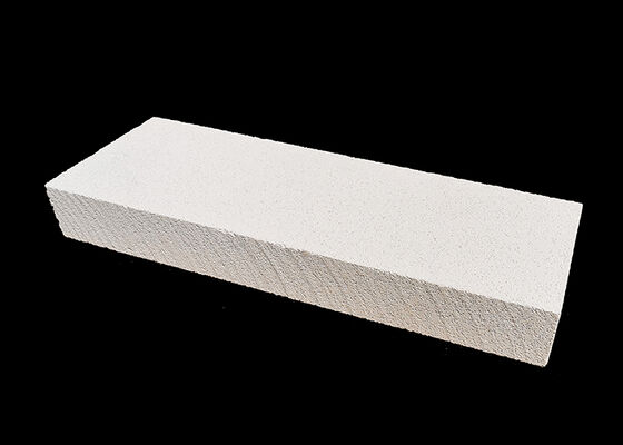 かさ密度 0.6～1グラム/立方センチメートル 耐火レンガ 高温耐性 重作業向け