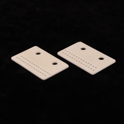 8.9 X 10-6/K 耐久性・強度のある用途のための熱膨張性アルミオキシドセラミック