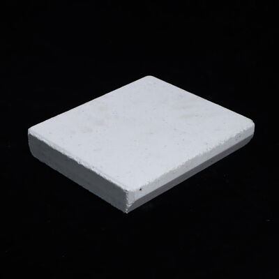 熱衝撃耐性良さ 1700°Cまで温度耐性があり,オーダーメイド厚さでオーブンの家具を備えたコーランダムオーブンの棚