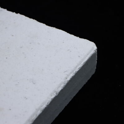 熱衝撃耐性良さ 1700°Cまで温度耐性があり,オーダーメイド厚さでオーブンの家具を備えたコーランダムオーブンの棚