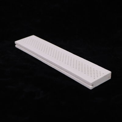 熱衝撃耐性 250 マリライトセラミック 介電常数 6 ~ 7 と硬さ 7 ~ 8 モース 電気隔熱部品に理想的です