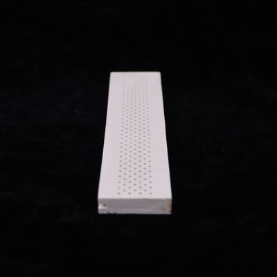 熱衝撃耐性 250 マリライトセラミック 介電常数 6 ~ 7 と硬さ 7 ~ 8 モース 電気隔熱部品に理想的です