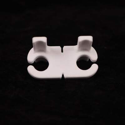 絶縁抵抗 10^12 オーム-cm 以上 電気用途向けアルミナセラミック酸化アルミニウムセラミック材料