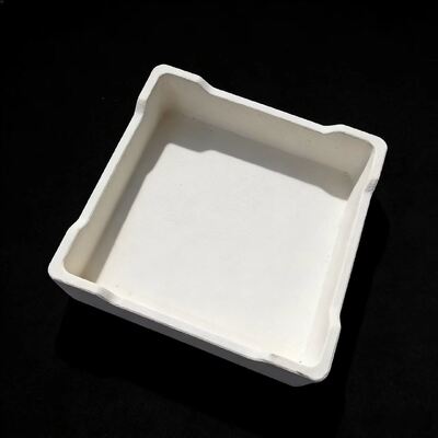 燃焼作業中の熱隔熱のために高い安定性と耐久性を提供する滑らかな表面耐火性サガー